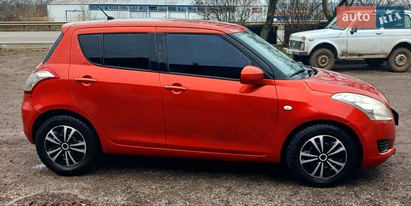 Хэтчбек Suzuki Swift 2011 в Харькове