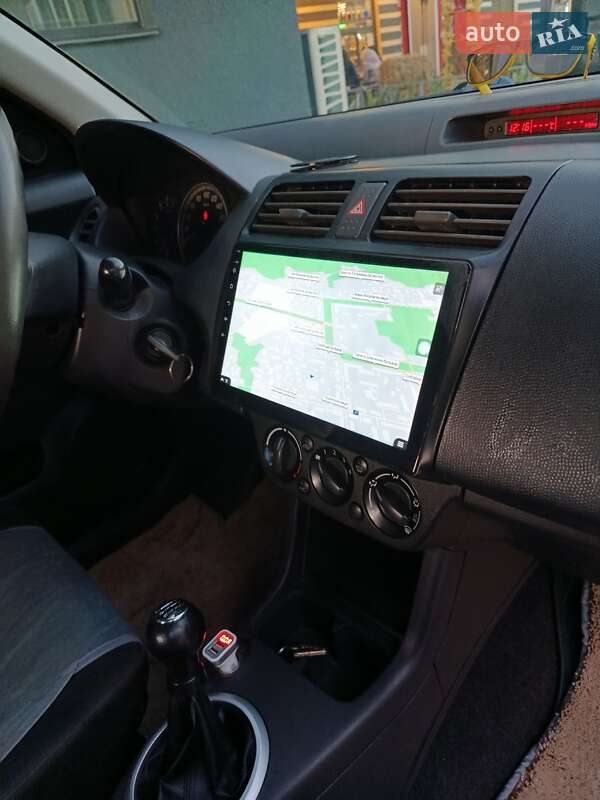 Хэтчбек Suzuki Swift 2008 в Ромнах