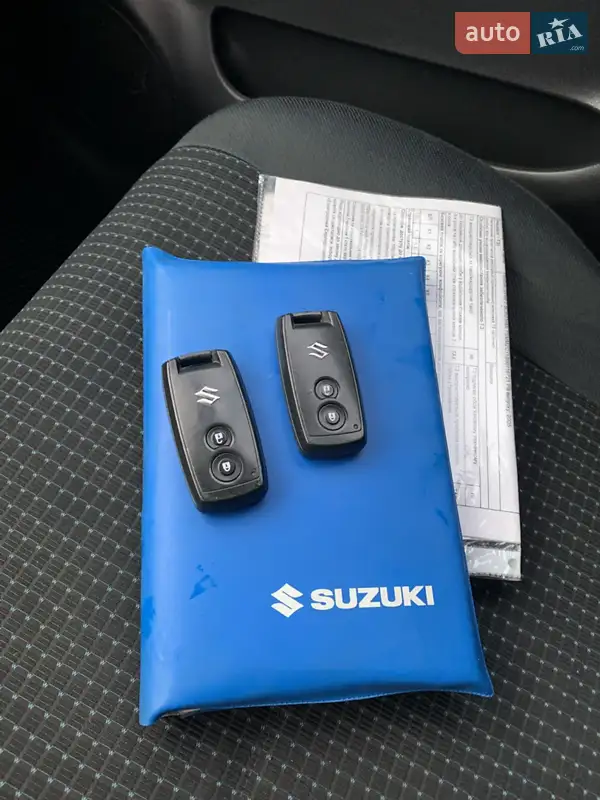 Хэтчбек Suzuki Swift 2005 в Дрогобыче документ 2 фото Хэтчбек Suzuki Swift 2005 в Дрогобыче документ