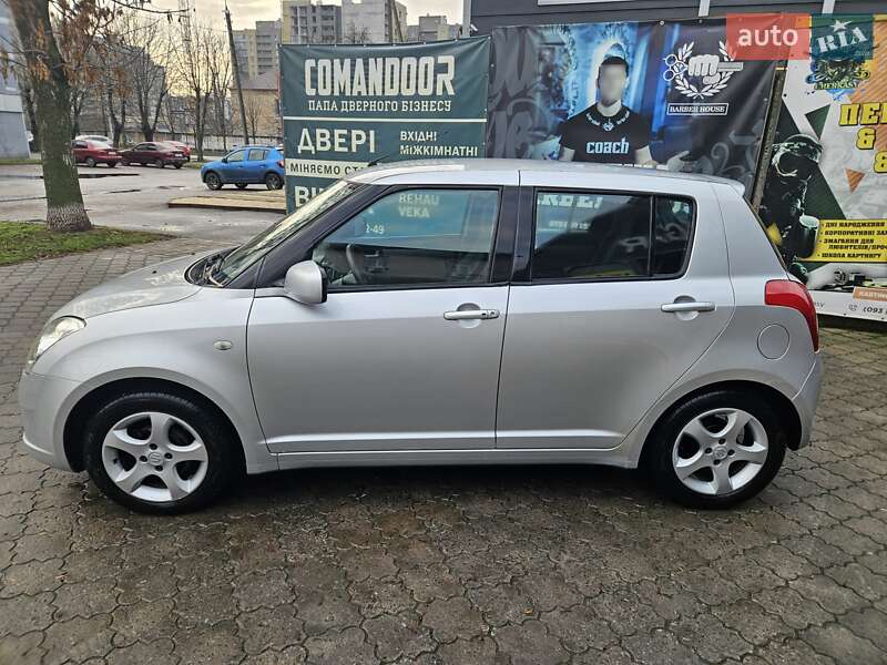 Хэтчбек Suzuki Swift 2006 в Черкассах фото Хэтчбек Suzuki Swift 2006 в Черкассах