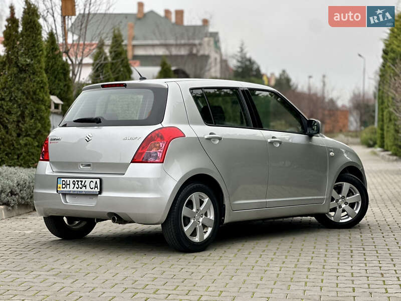 Хэтчбек Suzuki Swift 2008 в Одессе
