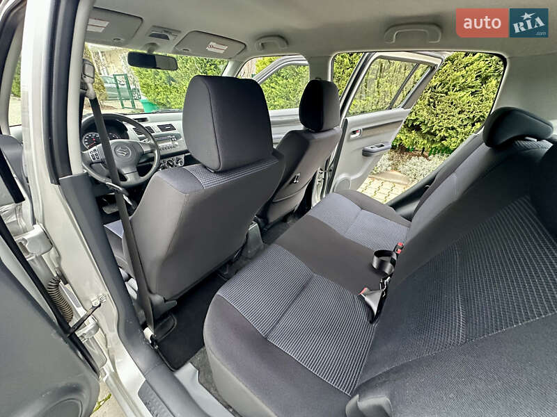 Хэтчбек Suzuki Swift 2008 в Одессе