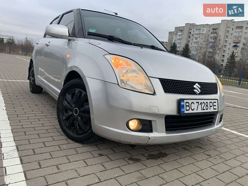 Хэтчбек Suzuki Swift 2005 в Дрогобыче