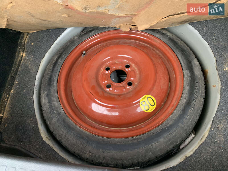 Хэтчбек Suzuki Swift 2005 в Дрогобыче