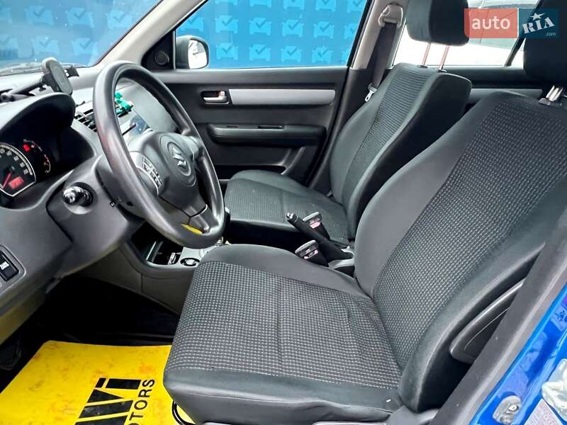 Хетчбек Suzuki Swift 2006 в Києві