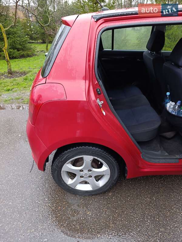 Хетчбек Suzuki Swift 2007 в Кривому Розі