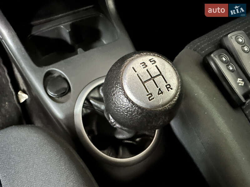 Хэтчбек Suzuki Swift 2009 в Тульчине