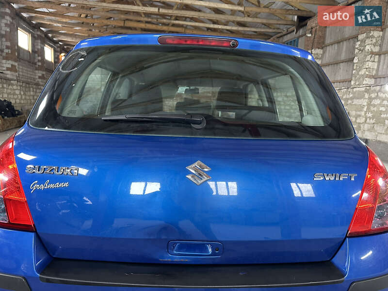 Хэтчбек Suzuki Swift 2009 в Тульчине