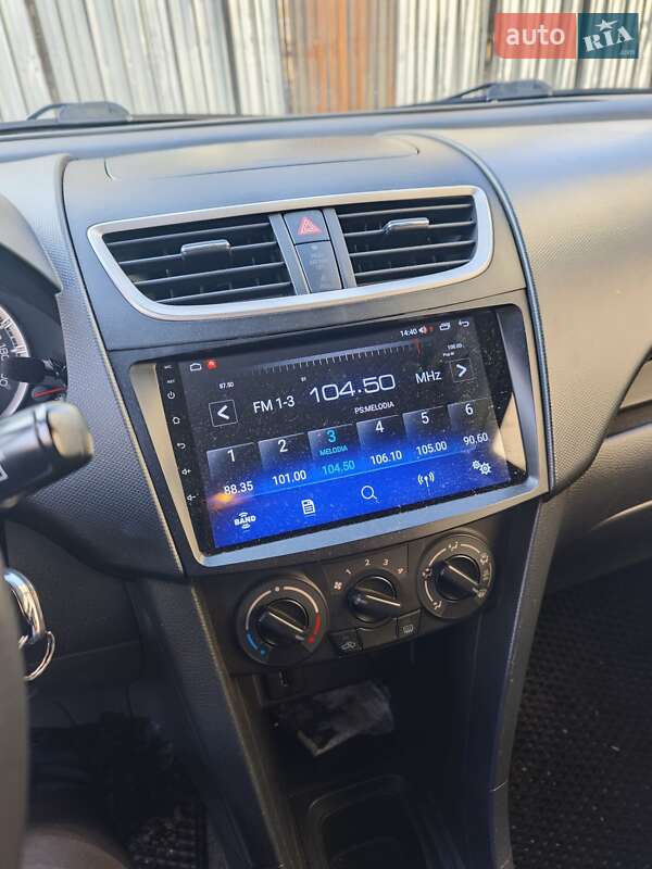 Хэтчбек Suzuki Swift 2012 в Черкассах