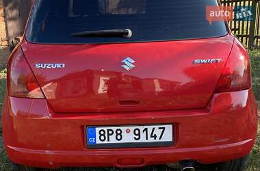 Хэтчбек Suzuki Swift 2005 в Лубнах
