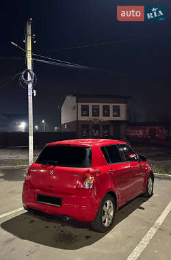 Хэтчбек Suzuki Swift 2010 в Мукачево