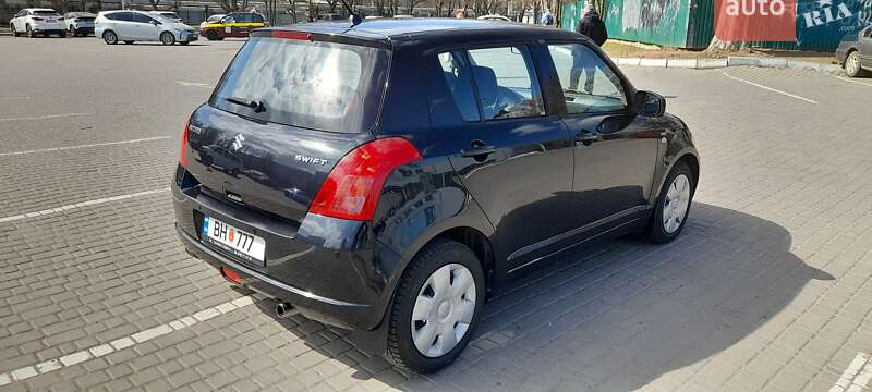 Хэтчбек Suzuki Swift 2006 в Одессе