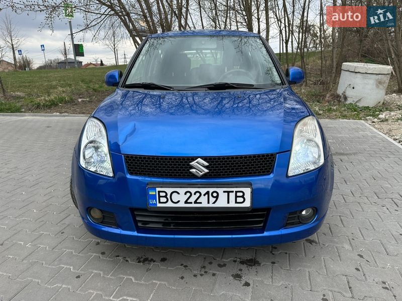 Хэтчбек Suzuki Swift 2006 в Львове