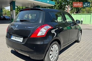 Хэтчбек Suzuki Swift 2012 в Тернополе