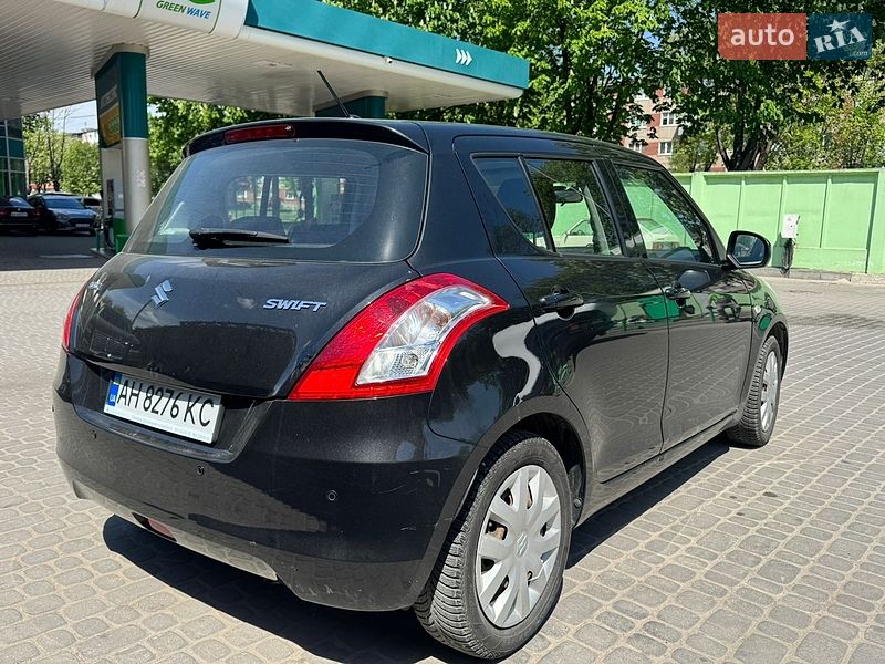 Хэтчбек Suzuki Swift 2012 в Тернополе
