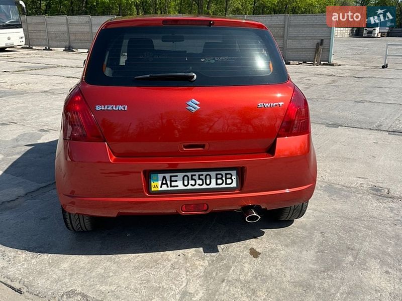 Хетчбек Suzuki Swift 2006 в Кривому Розі