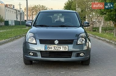 Хэтчбек Suzuki Swift 2007 в Одессе