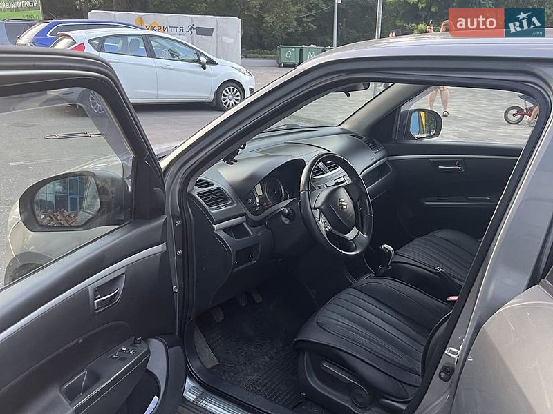 Хэтчбек Suzuki Swift 2012 в Днепре