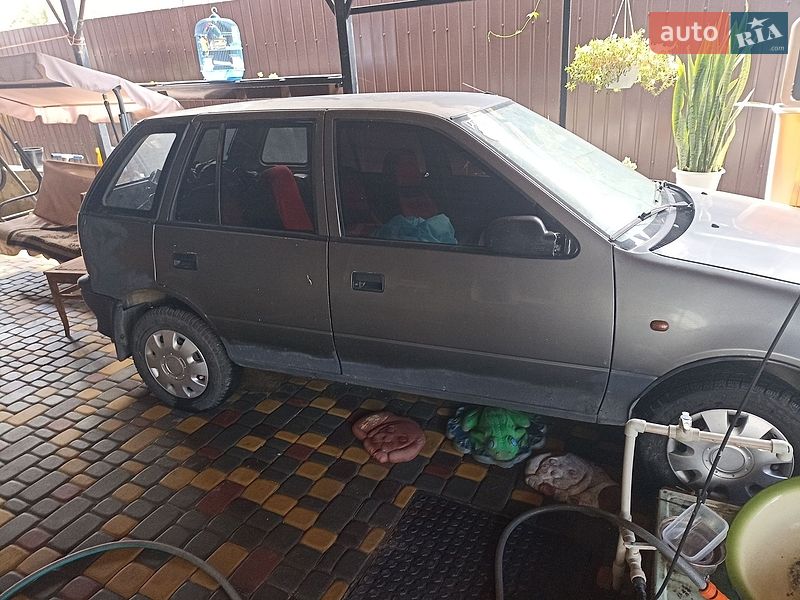 Хэтчбек Suzuki Swift 1989 в Кривом Роге фото 2 Хэтчбек Suzuki Swift 1989 в Кривом Роге