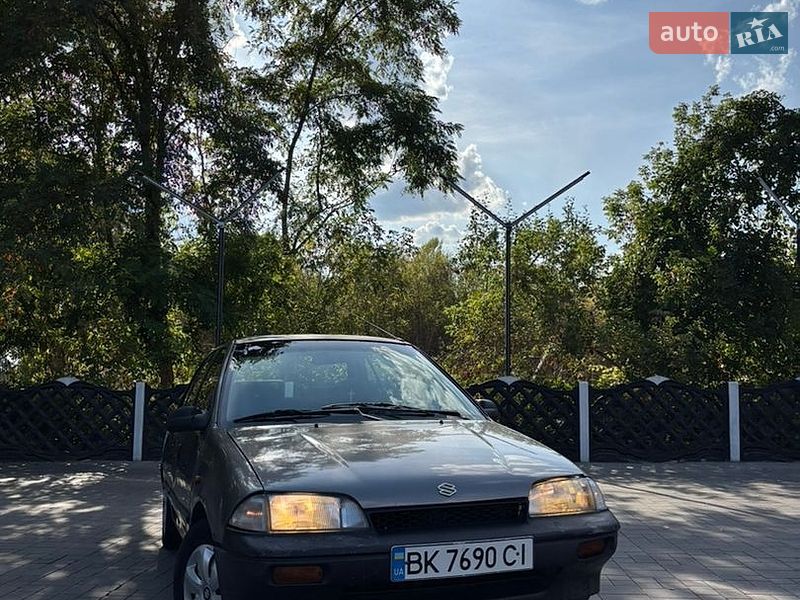 Седан Suzuki Swift 1995 в Ровно