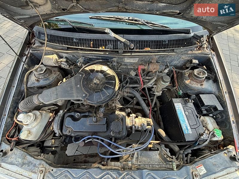 Седан Suzuki Swift 1995 в Ровно