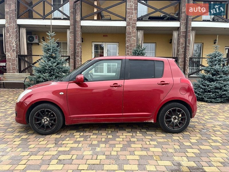 Хэтчбек Suzuki Swift 2008 в Киеве