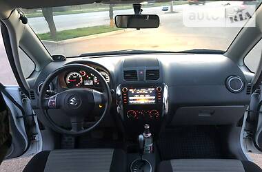 Хетчбек Suzuki SX4 2013 в 