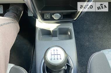 Позашляховик / Кросовер Suzuki SX4 2013 в 