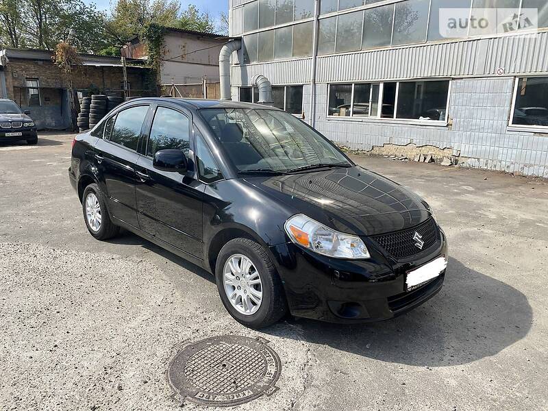 Седан Suzuki SX4 2012 в Киеве