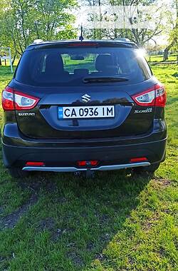 Внедорожник / Кроссовер Suzuki SX4 2015 в Золотоноше