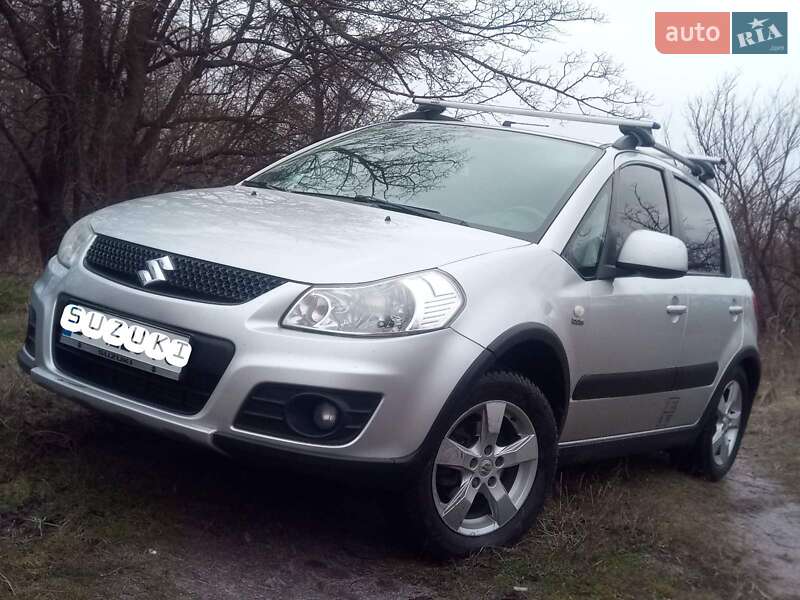 Седан Suzuki SX4 2013 в Светловодске