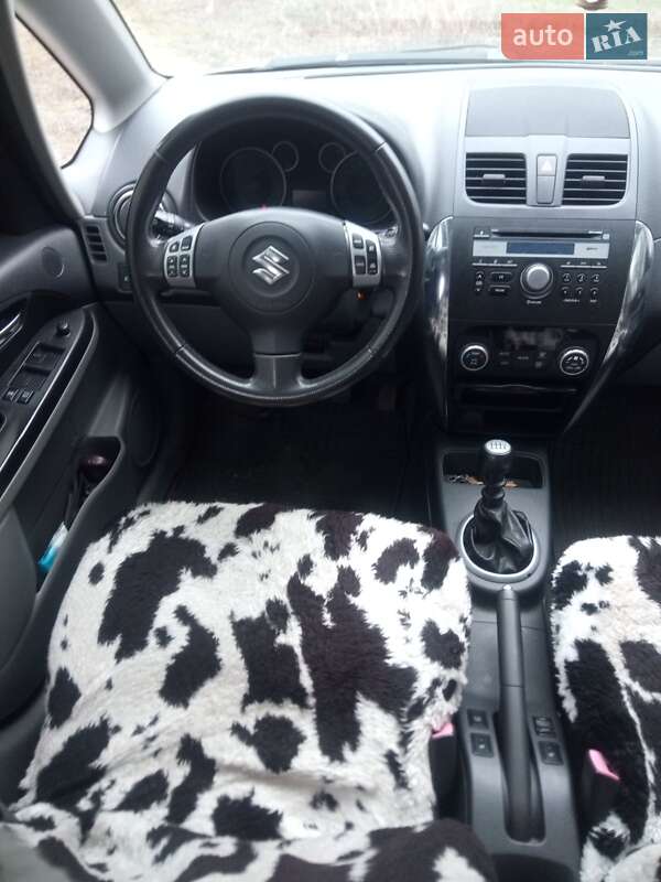 Седан Suzuki SX4 2013 в Светловодске