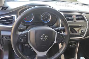 Позашляховик / Кросовер Suzuki SX4 2013 в Звягелі