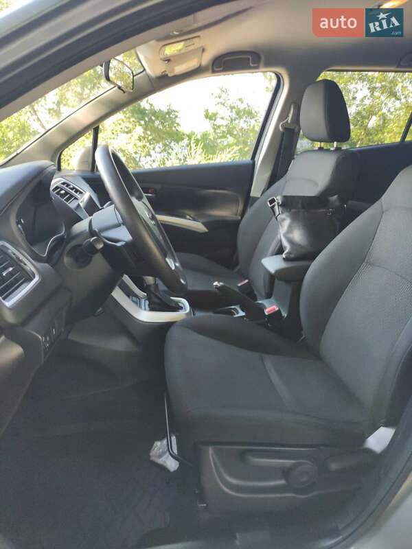 Внедорожник / Кроссовер Suzuki SX4 2020 в Днепре фото 25 Внедорожник / Кроссовер Suzuki SX4 2020 в Днепре