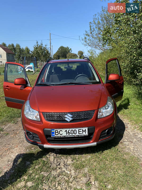 Внедорожник / Кроссовер Suzuki SX4 2011 в Самборе