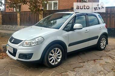 Внедорожник / Кроссовер Suzuki SX4 2013 в Харькове