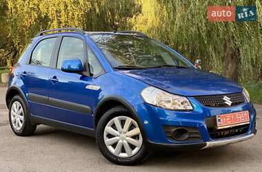 Позашляховик / Кросовер Suzuki SX4 2010 в Рівному