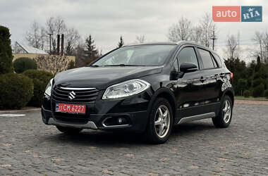 Внедорожник / Кроссовер Suzuki SX4 2014 в Житомире