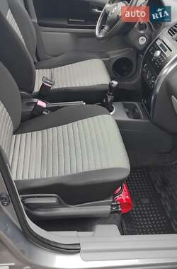 Седан Suzuki SX4 2010 в 