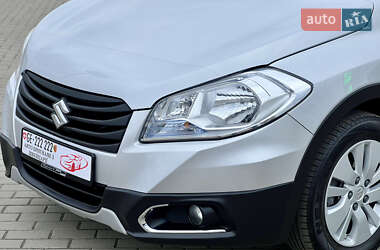 Позашляховик / Кросовер Suzuki SX4 2015 в Житомирі