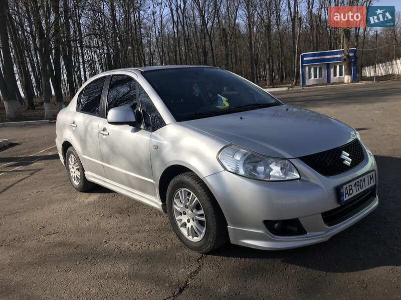 Седан Suzuki SX4 2009 в Теплике