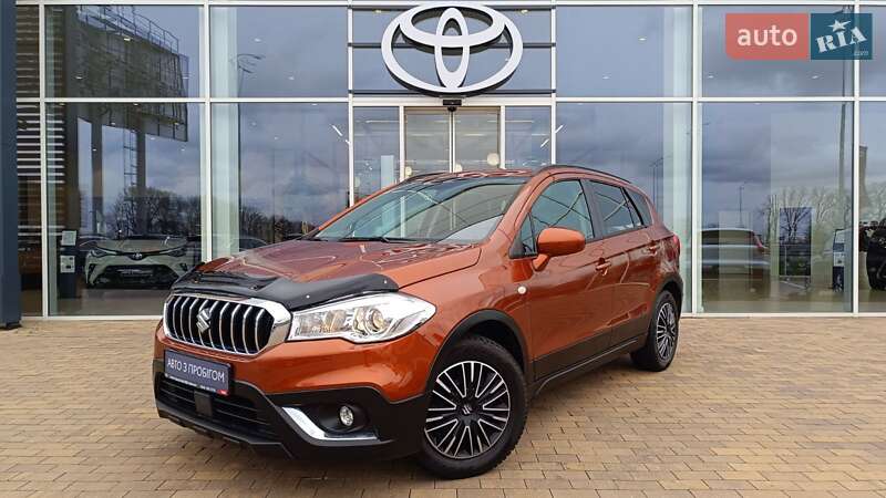 Позашляховик / Кросовер Suzuki SX4 2019 в 