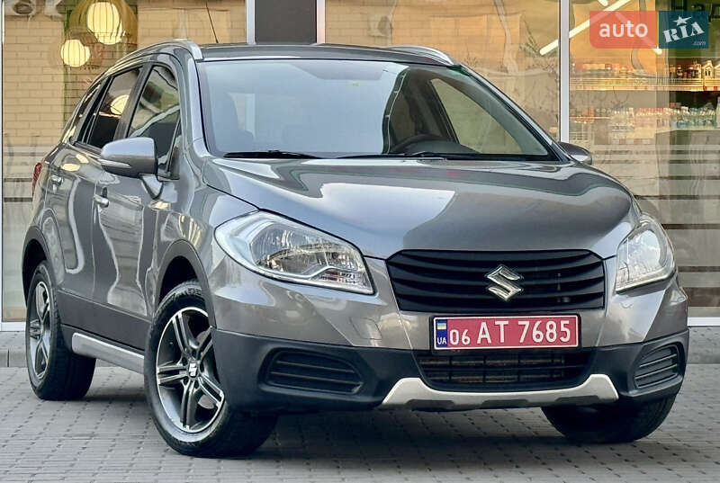 Внедорожник / Кроссовер Suzuki SX4 2016 в Житомире