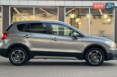 Внедорожник / Кроссовер Suzuki SX4 2016 в 