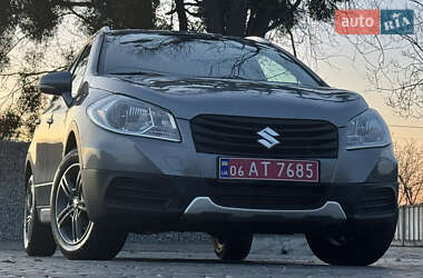Внедорожник / Кроссовер Suzuki SX4 2016 в 
