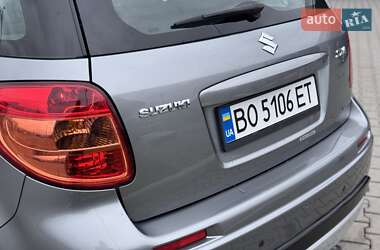 Внедорожник / Кроссовер Suzuki SX4 2013 в 