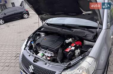 Внедорожник / Кроссовер Suzuki SX4 2013 в 