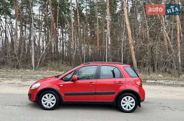 Внедорожник / Кроссовер Suzuki SX4 2014 в 