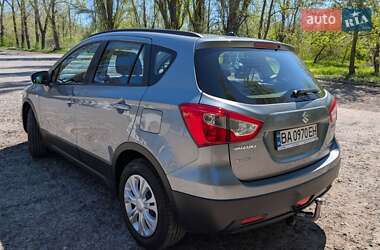Позашляховик / Кросовер Suzuki SX4 2021 в 