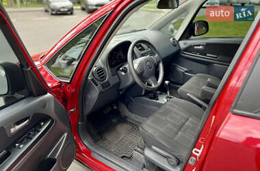 Внедорожник / Кроссовер Suzuki SX4 2011 в 